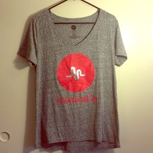 NEVER WORN: Musical.ly V neck active t-shirt